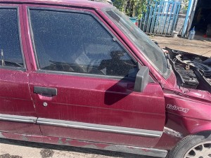 Renault R9 sag ön kapı 