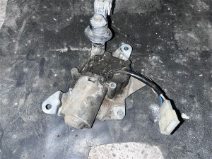 Renault Kangoo arka silecek motoru 