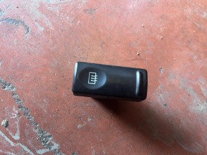 RENAULT R19 CAM DÜGMESİ 