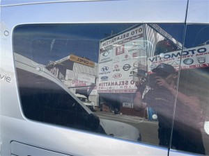 Chery Taxim sag arka kelebek camı
