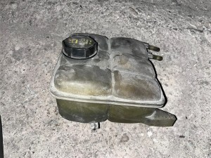 Ford Focus 2 dizel yedek su bidonu 