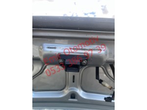 Renault Clio 2 bagaj kilidi karşılıgı
