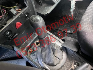 Renault Megane 2 vites kulesi 