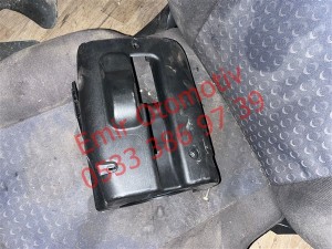 Ford Focus 1 direksiyon alt üst plastigi 