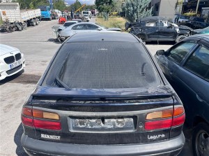 Renault Laguna 1 arka bagaj kapagı 
