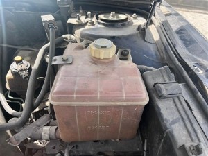 Renault Laguna 1 yedek su deposu 