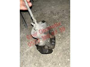 Ford Focus 2 2.5 sol ön fren kaliperi