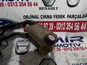 Ford Focus 1 yedek su deposu 