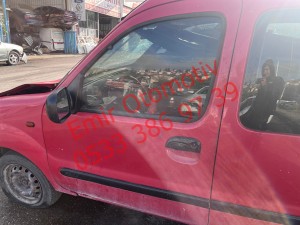 Renault Kangoo sol ön kapı 