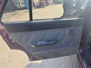 Renault R9 sol arka kapı döşemesi 