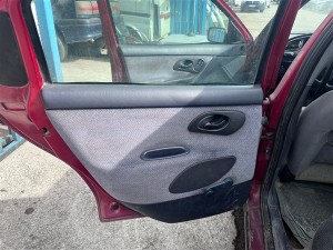 Ford Mondeo sol arka kapı döşemesi 