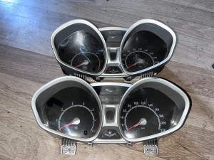Ford Fiesta 2008-2013 gösterge saati 