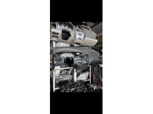 Ford Focus 1 komple gögüs torpido 