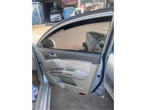Geely Emgrand sag ön kapı döşemesi 