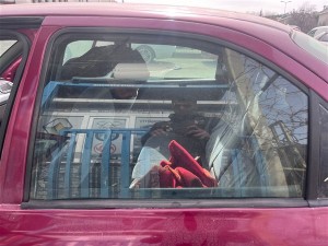 Ford Mondeo sol arka kapı camı 