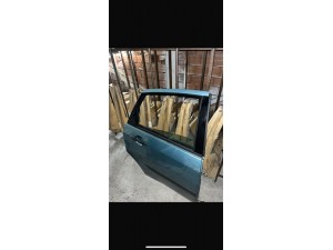Ford Focus 1 sag arka kapı çıkma 