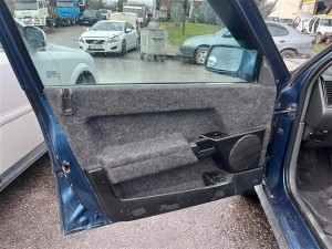 Renault R21 sol ön kapı döşemesi 