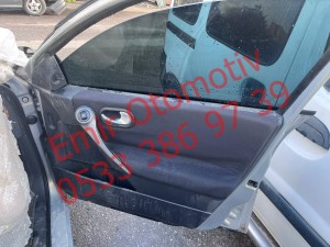 Renault Megane 2 sag ön kapı döşemesi 