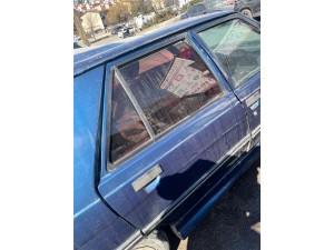 Renault R9 sag arka kapı çıkma 