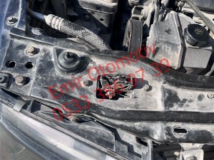 Renault Laguna 1 kaput kilidi 