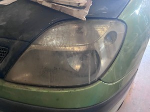 Renault scenic 1 sol ön far 