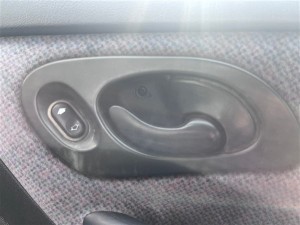 Ford Mondeo sag ön iç kapı kolu 