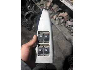 Dfm Succe dörtlü cam dügmesi 