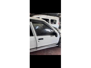 Renault R19 sag ön kapı 