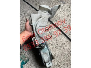 Ford Focus 2.5 cam silecek bidonu 