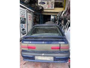 Renault R19 hatchback arka tampon 