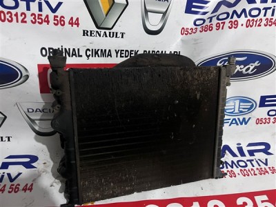 Renault Clio 2 su radyatörü 